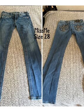 Miss Me Blue Skinny Jeans with Embellished Fleur-de-Lis Back Pockets